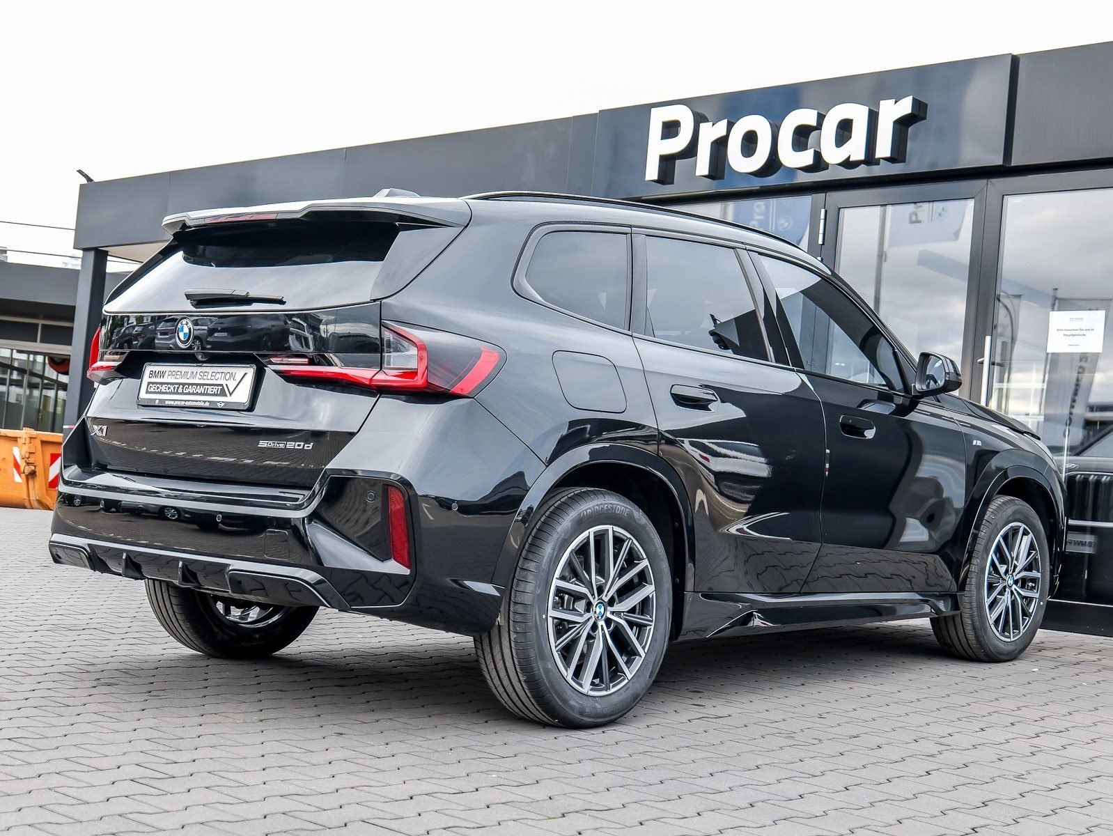 BMW X1 sDrive20d M Sport PANO ACC AHK RFK NAVI LED foto 2