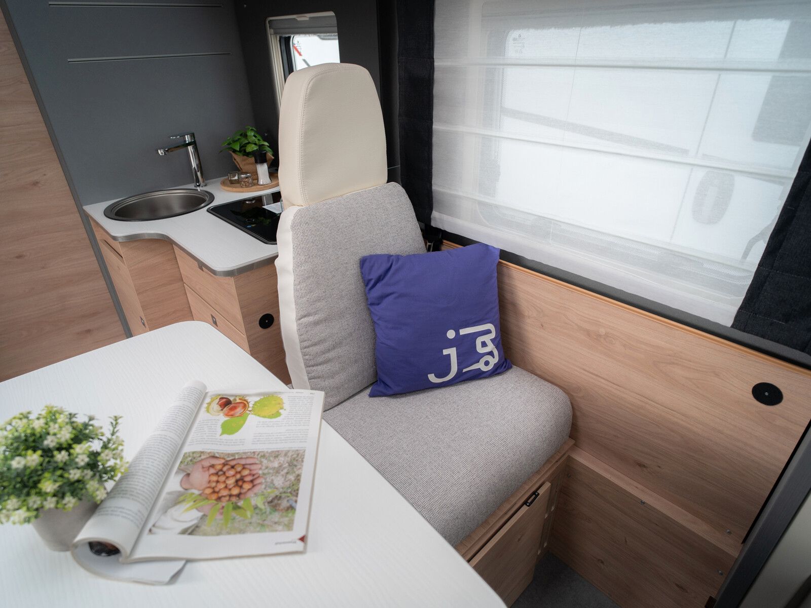 Fahrzeugabbildung Dethleffs Just Camp Active T 7052 DBL