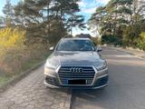Audi Q7 3.0 TDI quattro tiptronic - - silberne Audi Q7