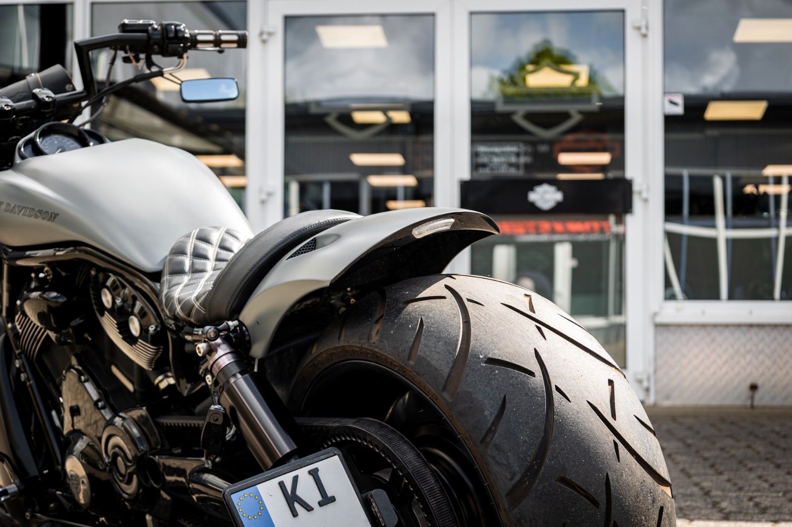 Fahrzeugabbildung Harley-Davidson VRSCDX Night Rod Special - Remus - Mini Ape