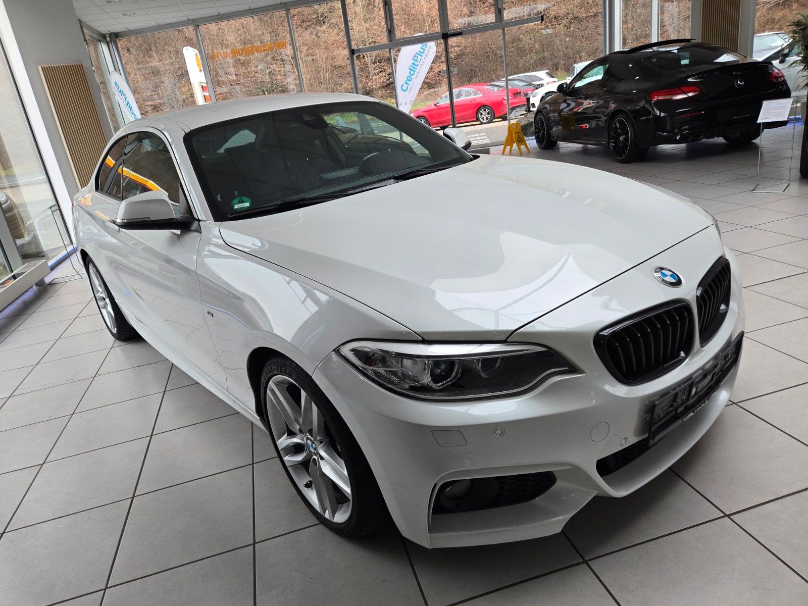 Fahrzeugabbildung BMW 225 2 Coupe d M Sport Paket *SONDERLACK*