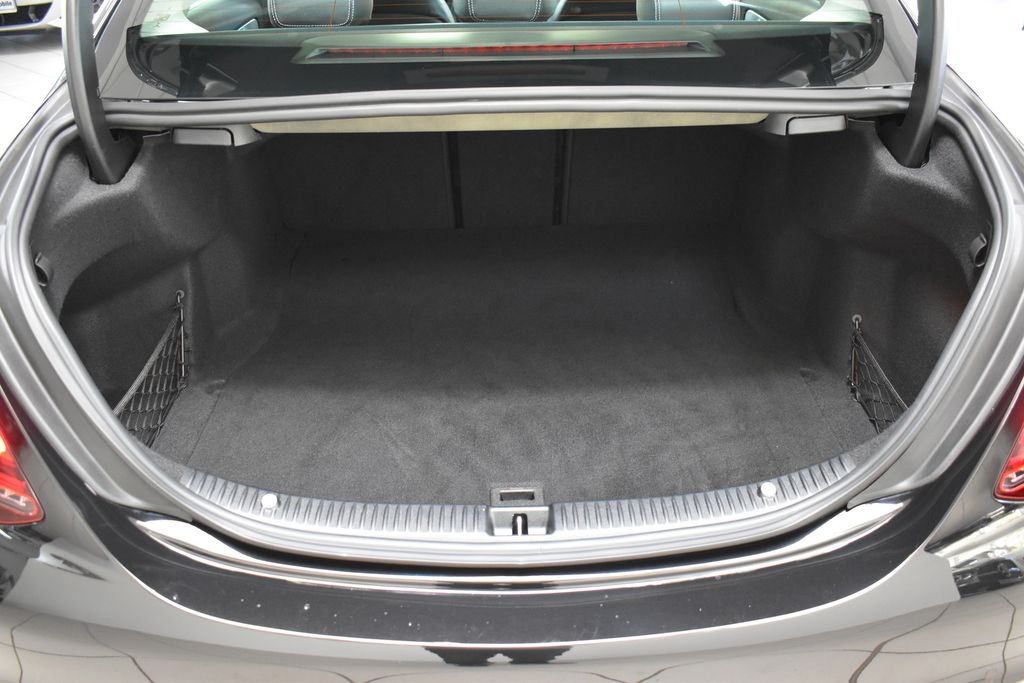 Mercedes-Benz C 300 d 4M 15 T/KM DISTR TOTW SPUR UNFALLFREI