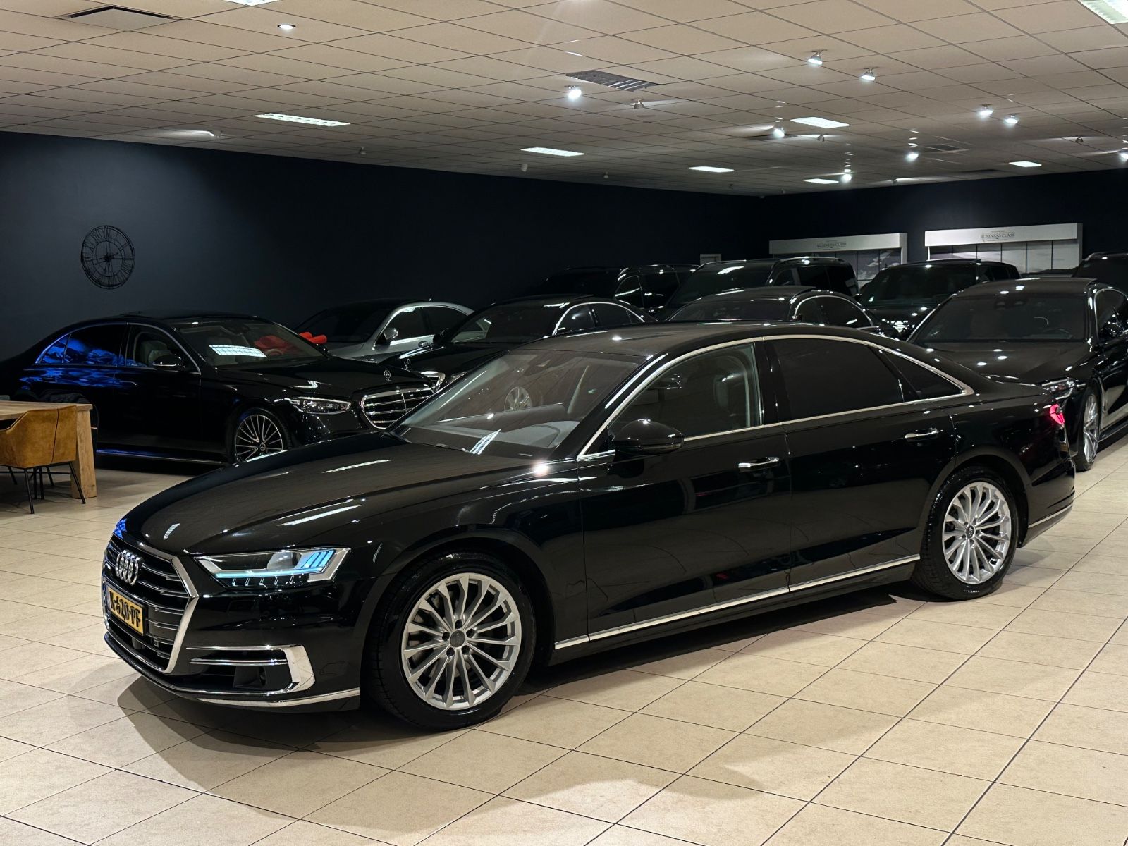 Audi A8 50 TDI Quattro/ACC/KEYLESS/KUHLUNG/KAMERA/TOP