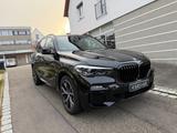 BMW X5 30d M Sport*Gestik*LED*AHK*Luftfederung - BMW X5 Gebrauchtwagen in Stuttgart