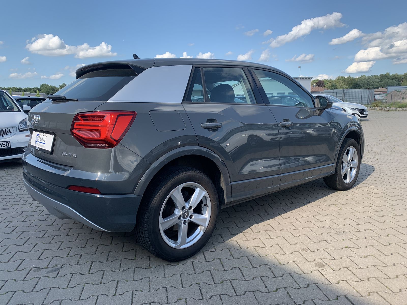 Fahrzeugabbildung Audi Q2 35 TFSI*Sport*Leder*LED*PDC*Klima*Navi*