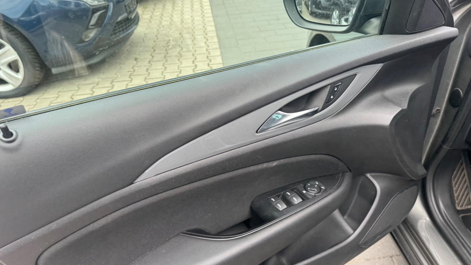 Opel Insignia B Sports Tourer Business Edition 4x4
