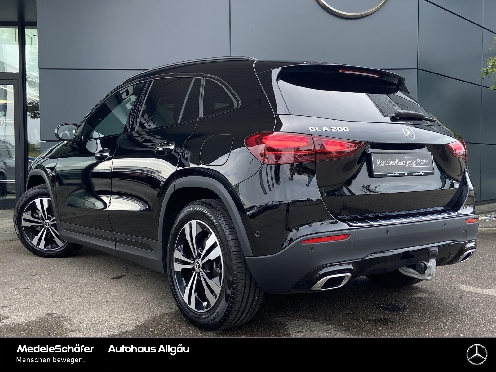 Mercedes-Benz GLA Night Distr AHK PanoSD KeylGO Sound 360, миниатюра 7