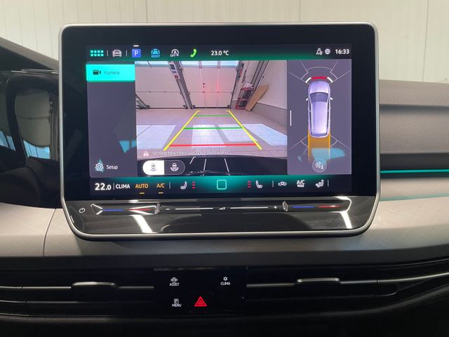 Golf VIII Variant Life 2.0 TDI DSG LED SHZ ACC R