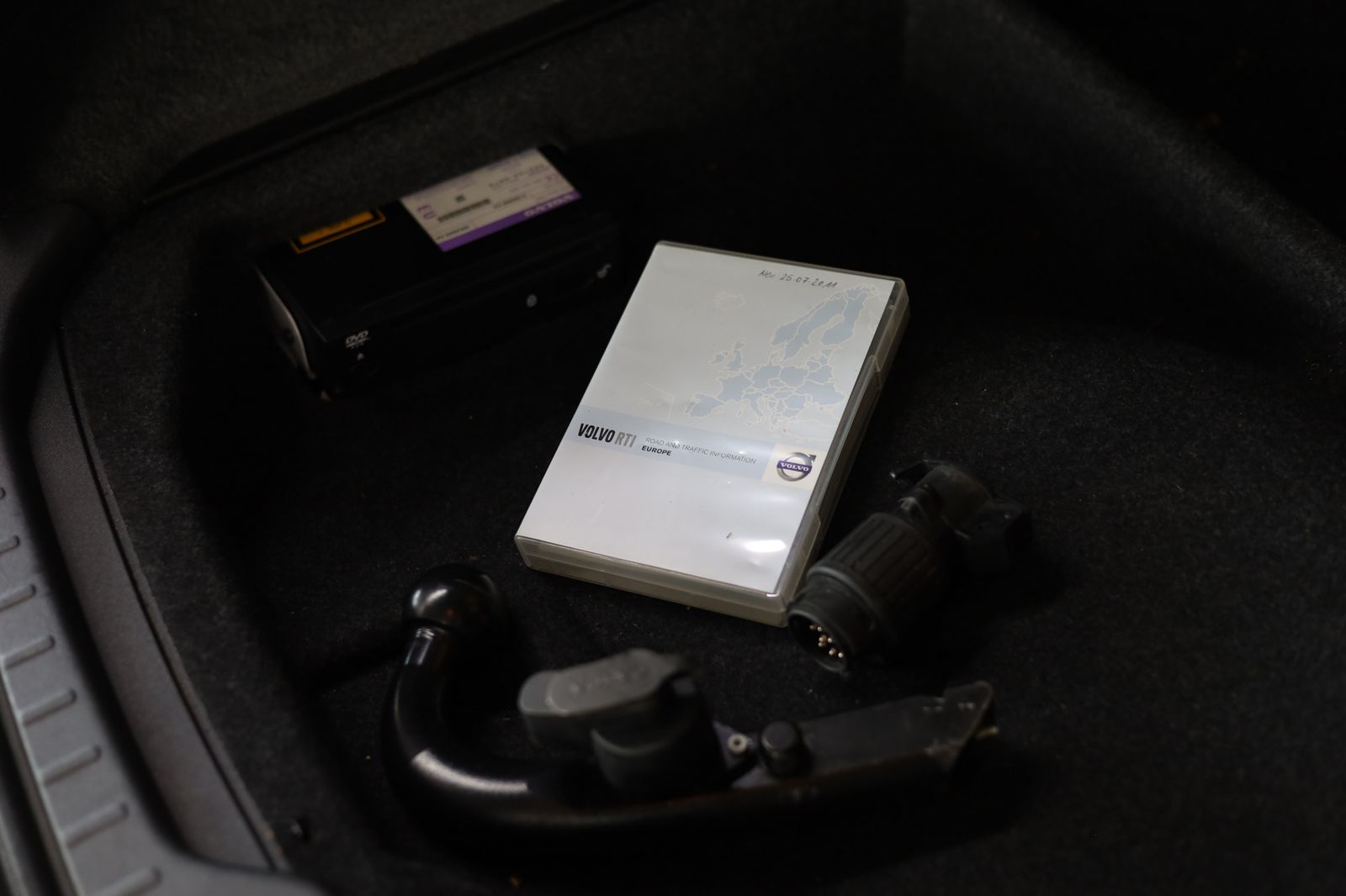 Fahrzeugabbildung Volvo XC60 Summum KAM MEMO LEDER XENON AHK SCHECKHEFT