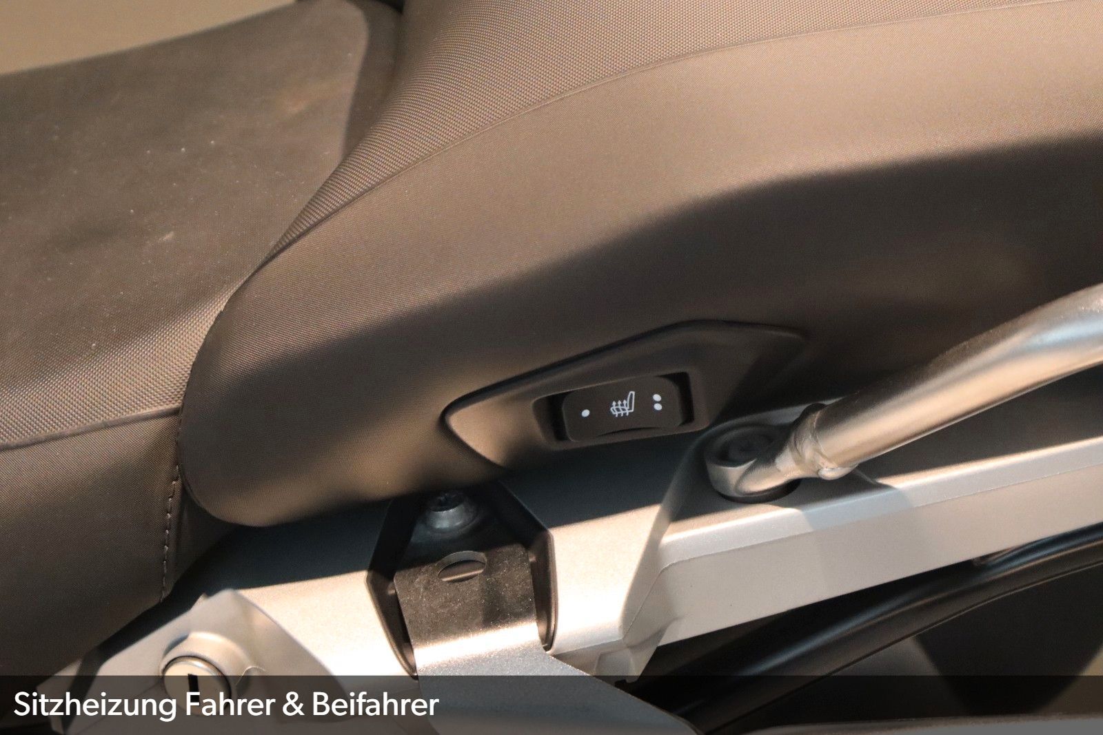 Fahrzeugabbildung BMW R 1250 GS ADV inkl. Repair Inclusive bis '27