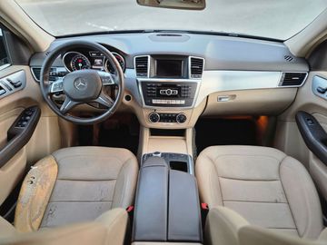 Mercedes ML 250 - 12