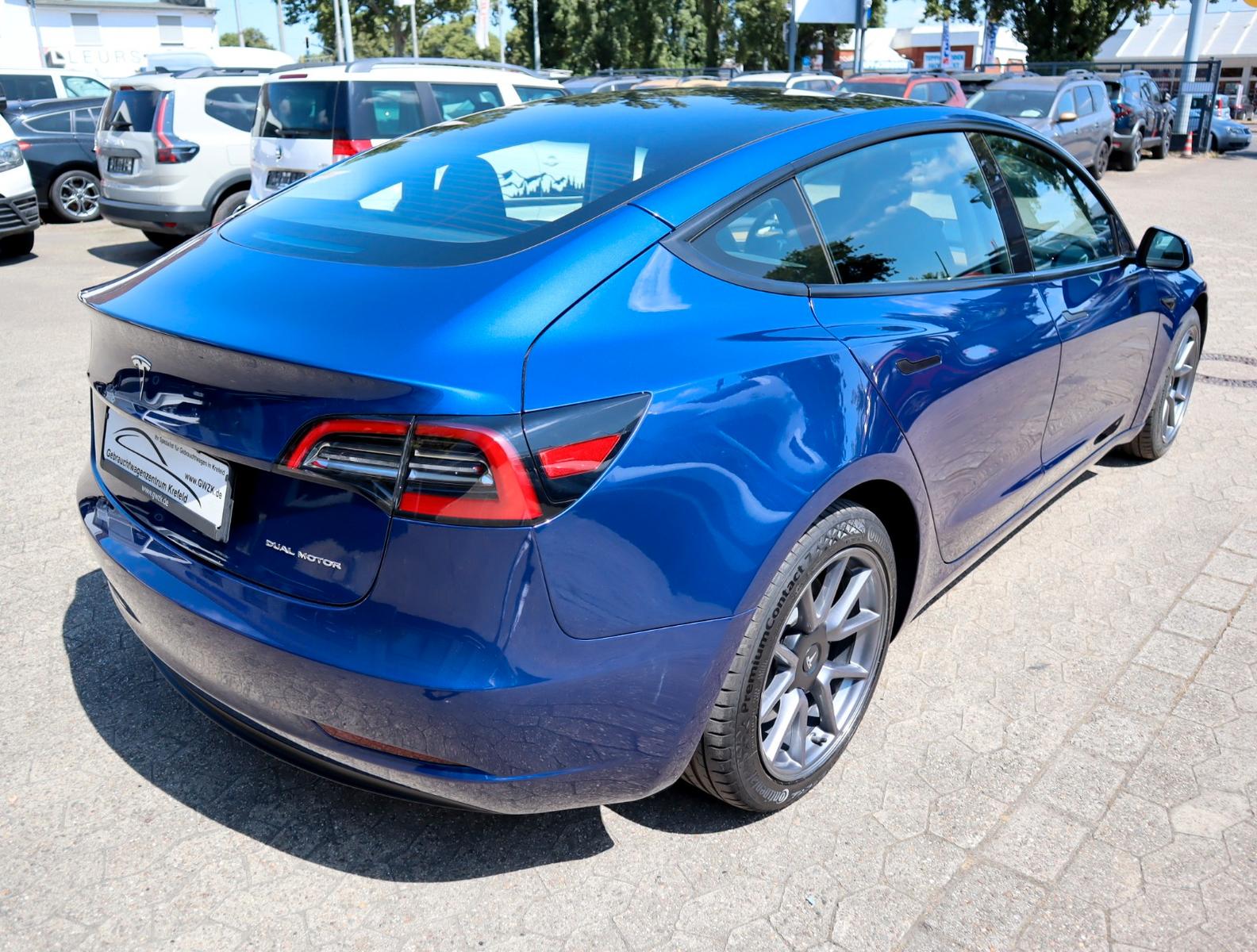 Tesla Model 3 Long Range Allrad /SHZ /2-Zonen-Klima