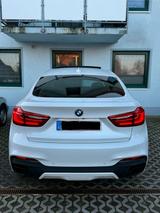 BMW X6 M- Paket / AHK/ CarPlay/ 360 Grad/ ... - gebrauchte BMW X6 M aus dem Jahr 2018