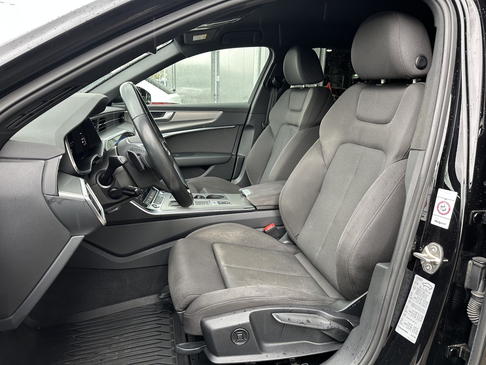 Fahrzeugabbildung Audi A6 Avant 40 TDI Sport NAV+LED+AHK+KAM+VCOCK+DSP