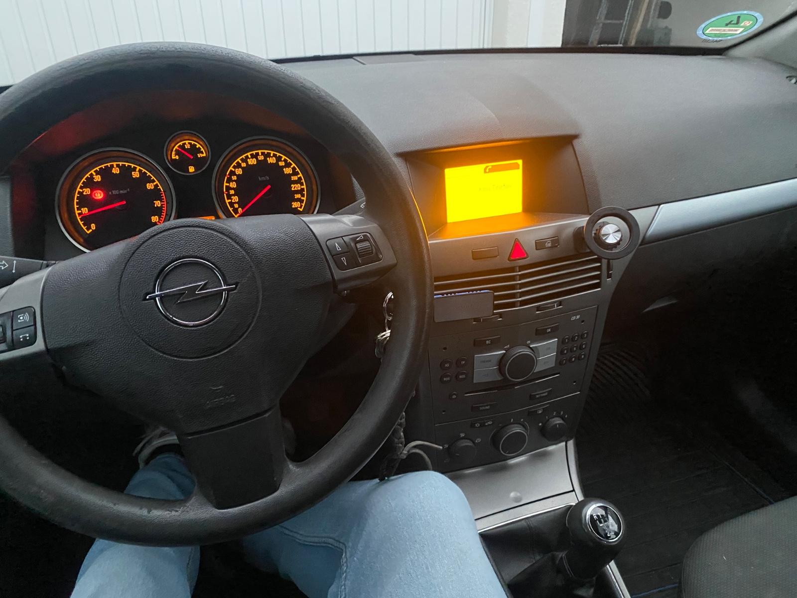 Opel Astra 2006 — photo 5