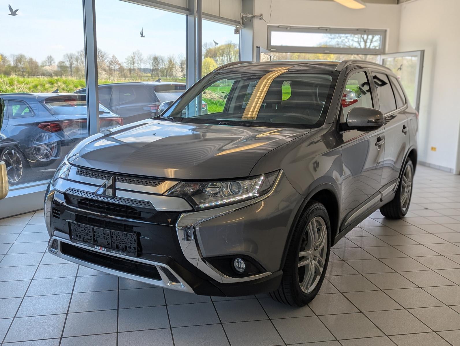 Mitsubishi Outlander 2.0 Diamant Edition+ Kamera AHK 18"
