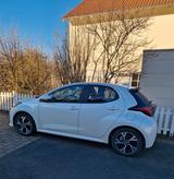 Toyota Yaris 1.5-l-VVT-i Hybrid 116 CVT Teamplayer ... - Toyota Yaris Teamplayer mit Benzin-Antrieb