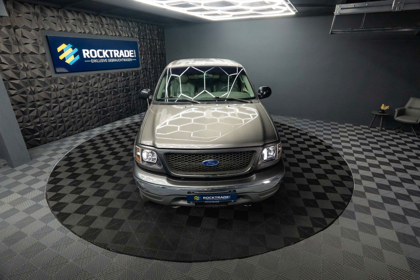 Fahrzeugabbildung Ford F150 5.4L V8 4x4 Triton SuperCab *LKW*AHK 3000kg