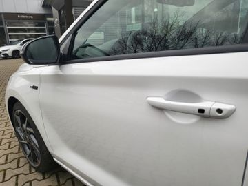 Fahrzeugabbildung Hyundai i30 1.5 T-GDI M/T (48V) N-LINE NAVI ASSI PANO
