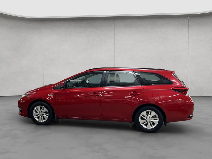 Toyota Auris Touring Sports
