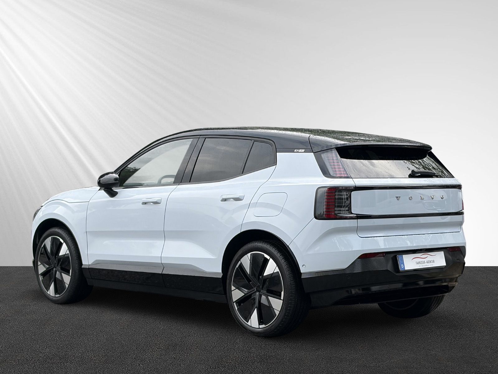 Volvo EX30 Ultra AWD Performance/BRD/U-Frei/20" imagem 3