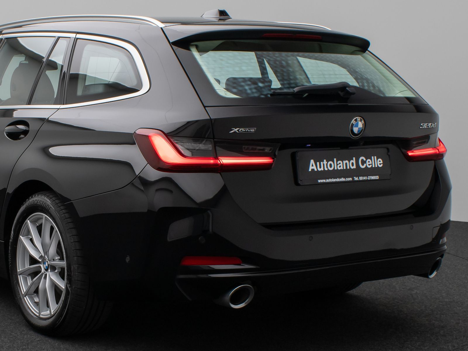 Fahrzeugabbildung BMW 320d xD Kamera DAB HiFi Stop&Go Alarm Sport LED