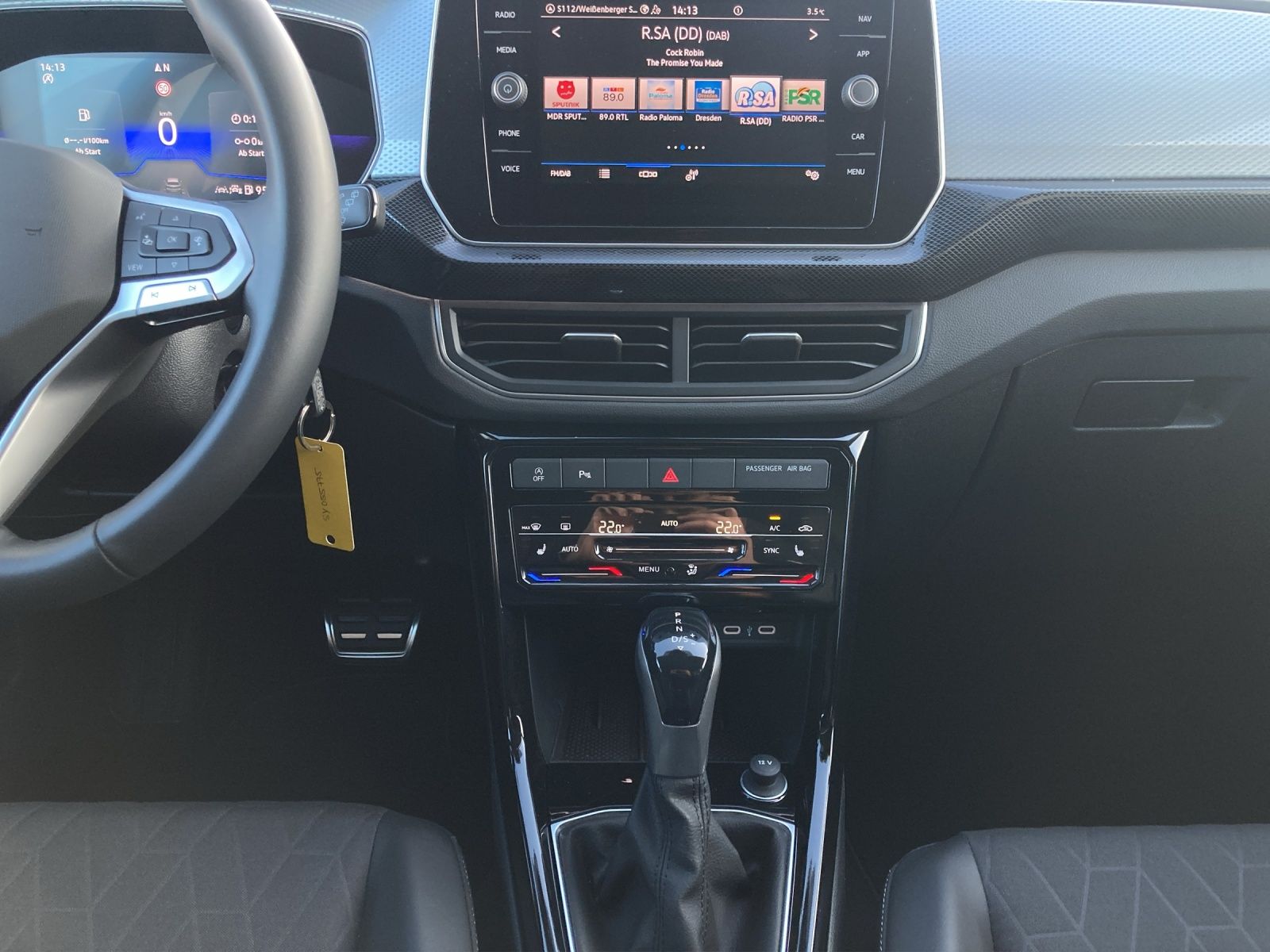 Fahrzeugabbildung Volkswagen T-CROSS TSI GOAL DSG LED Navi ACC SH VC