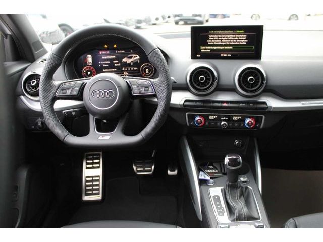 Q2 advanced 35 TFSI S-tr. S-Line*LED*APP*Keyless