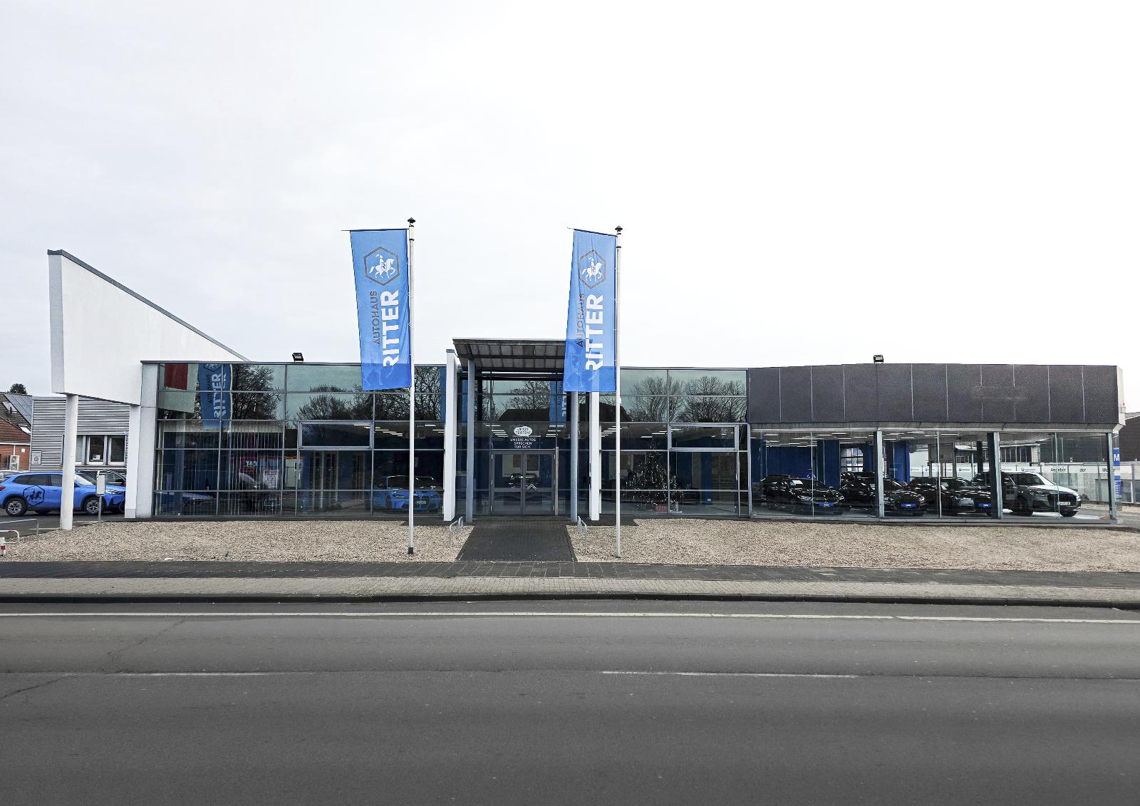 showroom-image-main