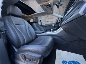 Audi Q8 55 TFSI quattro*PANO*LED*APPLE*KAMERA*NAV*21"