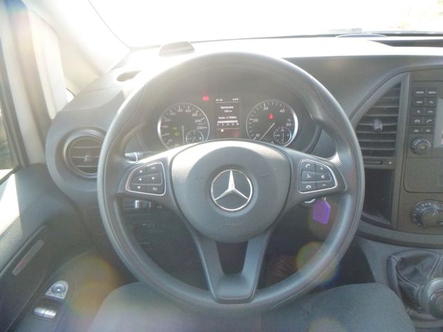 Fahrzeugabbildung Mercedes-Benz Vito Kasten 114 CDI >Klima /NAVI/3-Sitze