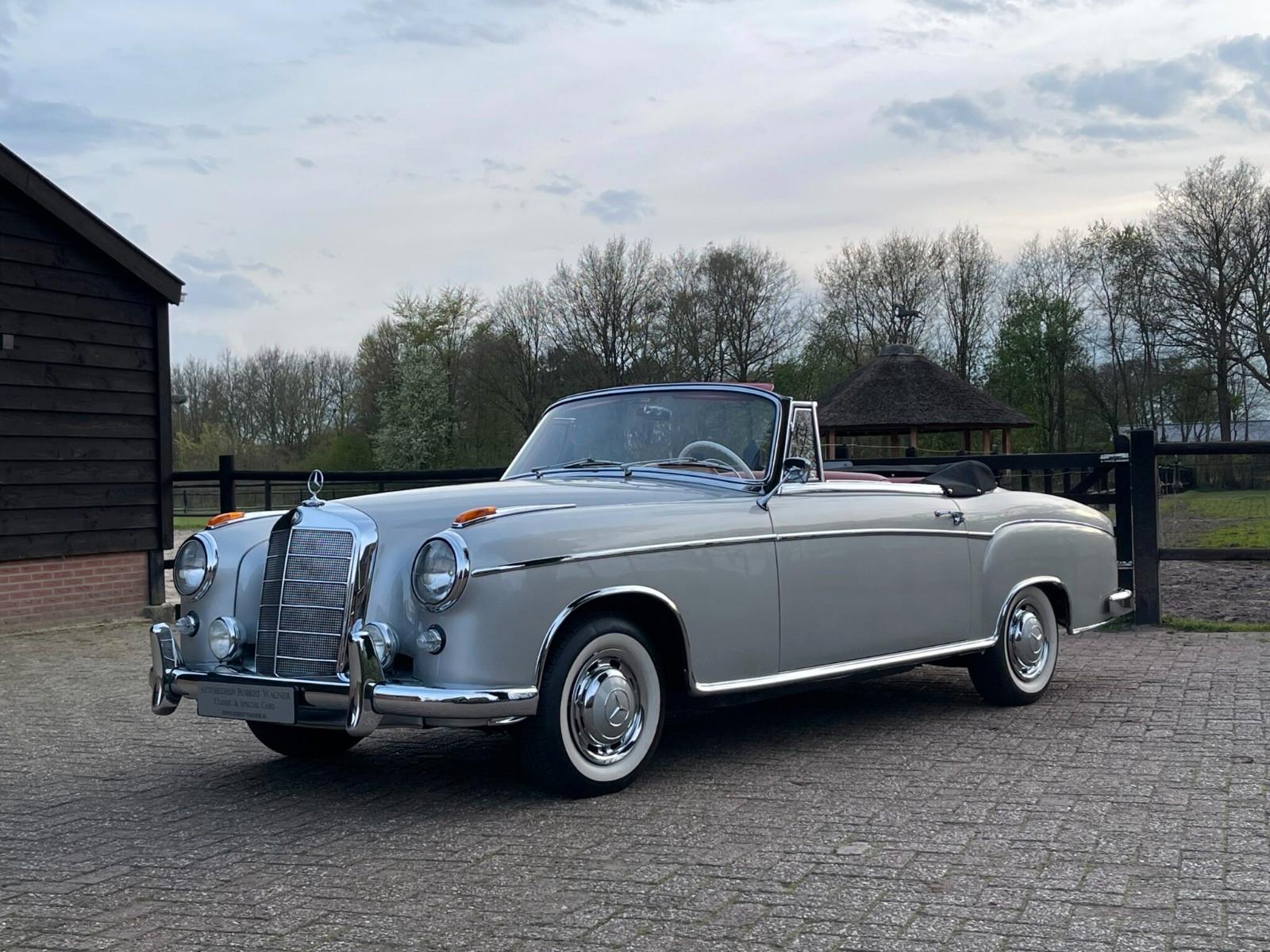 Mercedes-Benz 220 S Cabriolet,  restauriert