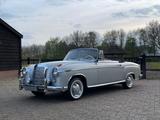 Mercedes-Benz 220 S Cabriolet,  restauriert - Mercedes 220 mit Halbautomatikschaltung