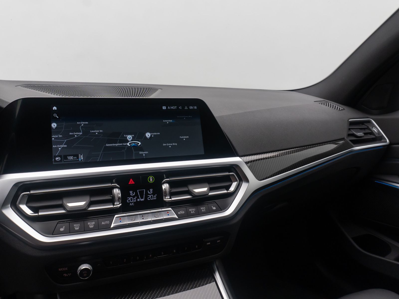 Fahrzeugabbildung BMW 330e M Sport Alarm AHK DAB HiFi Komfort PDC 18"