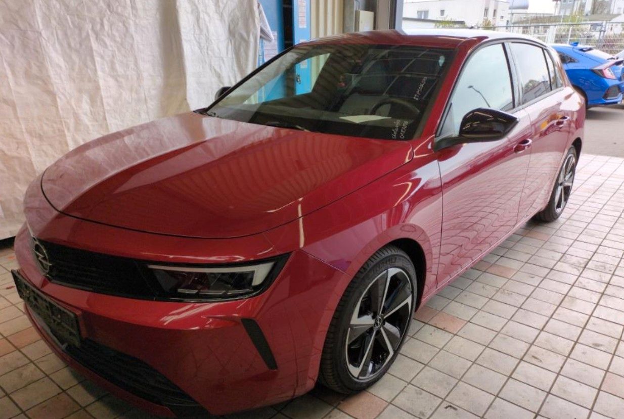 Fahrzeugabbildung Opel Astra L Lim. 1.2T ELEGANVE NAVI/LED/KAMERA/SPORT