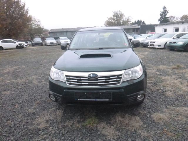 Subaru Forester Boxer Active * 4x4 *