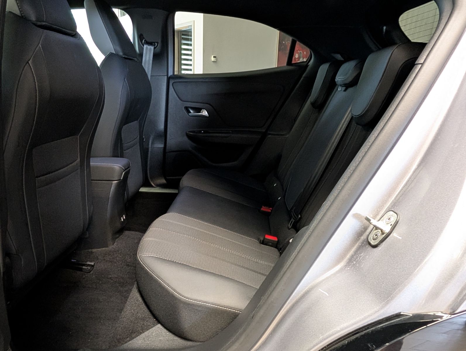 Fahrzeugabbildung Opel Mokka GS BLACK INTEL LUX TECH KAM SHZ BHL VIRTUA