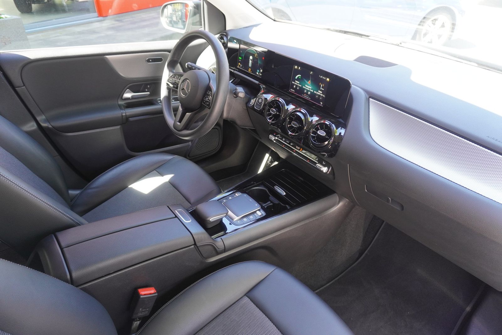 Mercedes-Benz B250 e Style AUTOMATIK LED NAVI SPUR TOTW T-LEDE foto 13