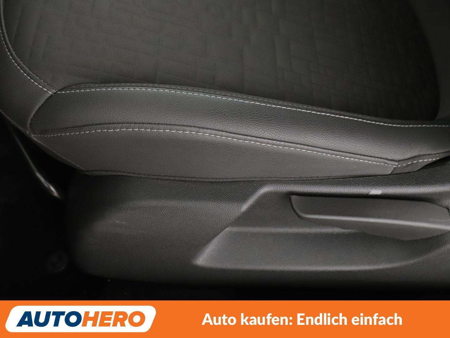 Opel Corsa 1.4 Innovation Aut.*XENON*TEMPO*PDC*SHZ*