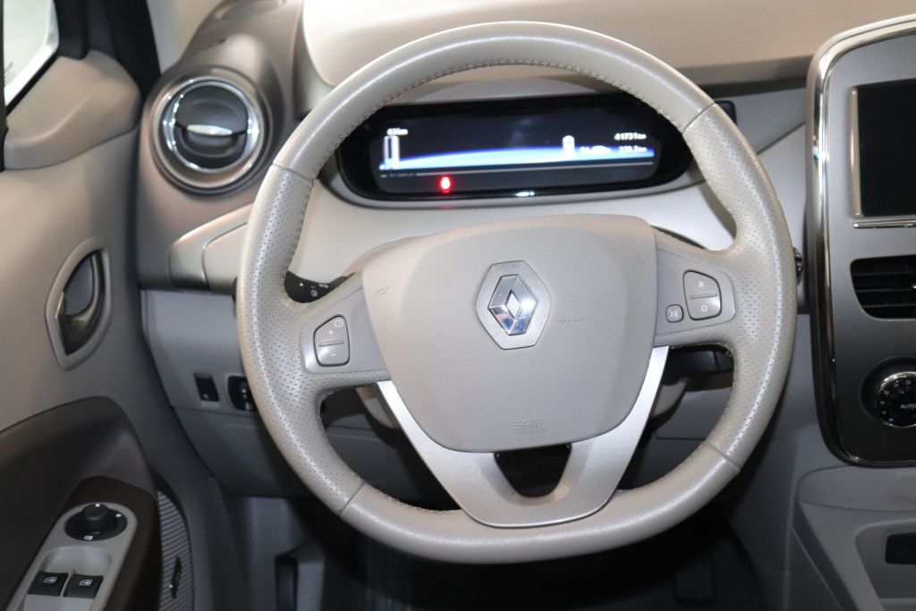 Fahrzeugabbildung Renault ZOE Intens -BOSE-Navi-Kamera-SHZ-