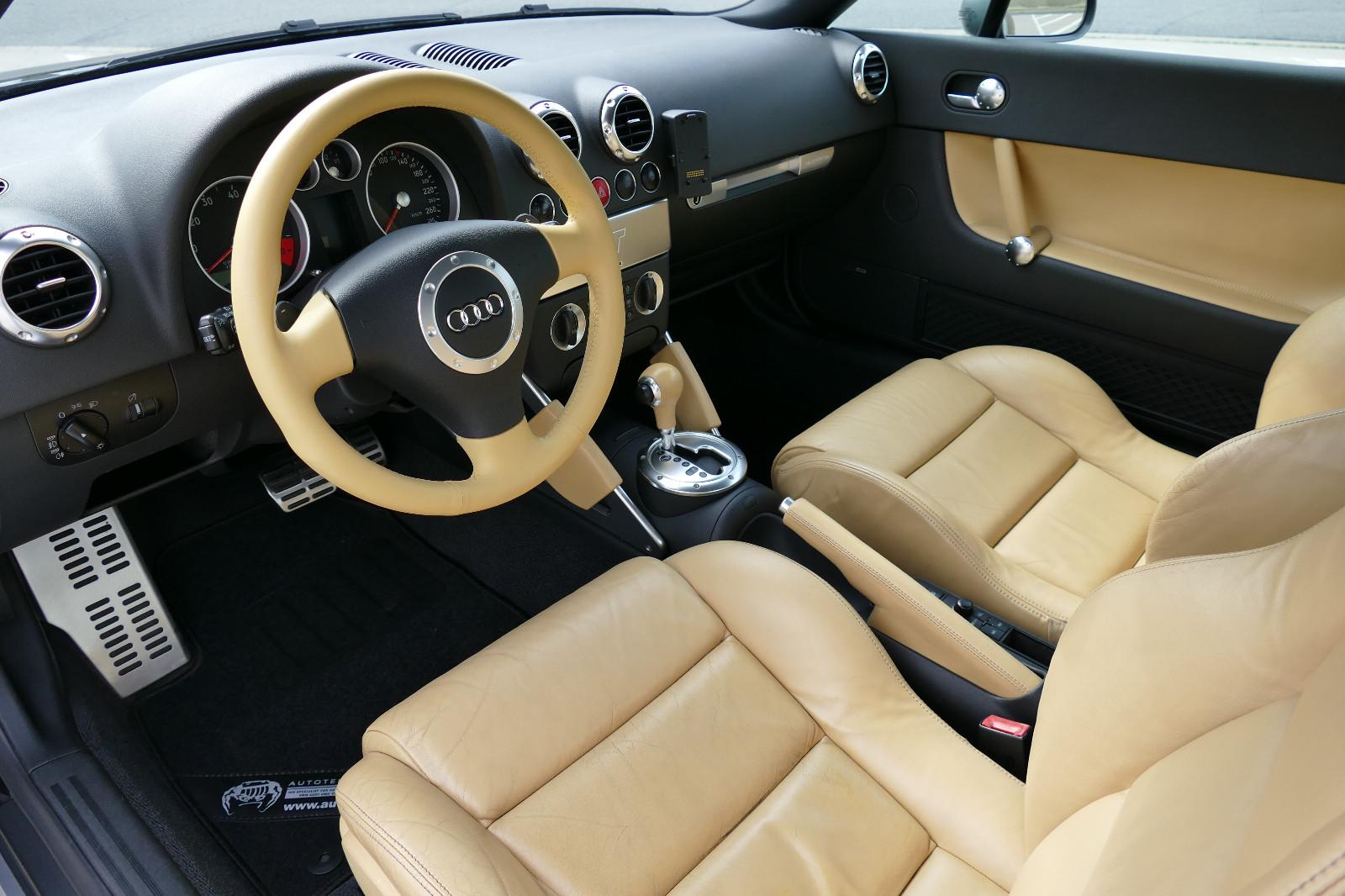 Audi TT Coupe 3.2 V6 DSG quattro NAVI LEDER TEMPOMAT