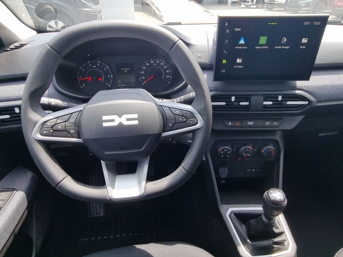 Fahrzeugabbildung Dacia Sandero Expression TCe 100