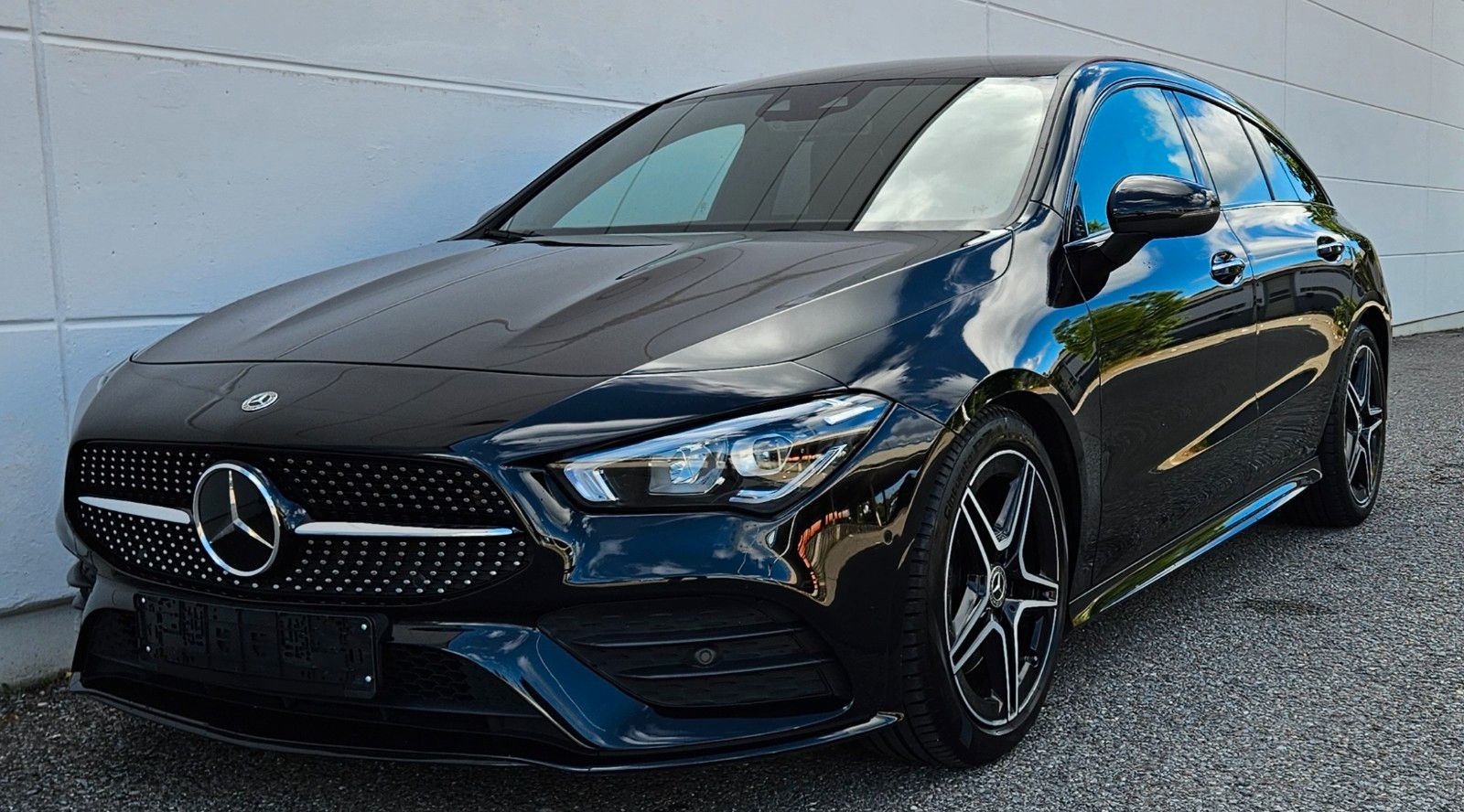 MERCEDES-BENZ CLA 200d SB*AMG LINE*KAM*NIGHT*LED*DIS*AHK*