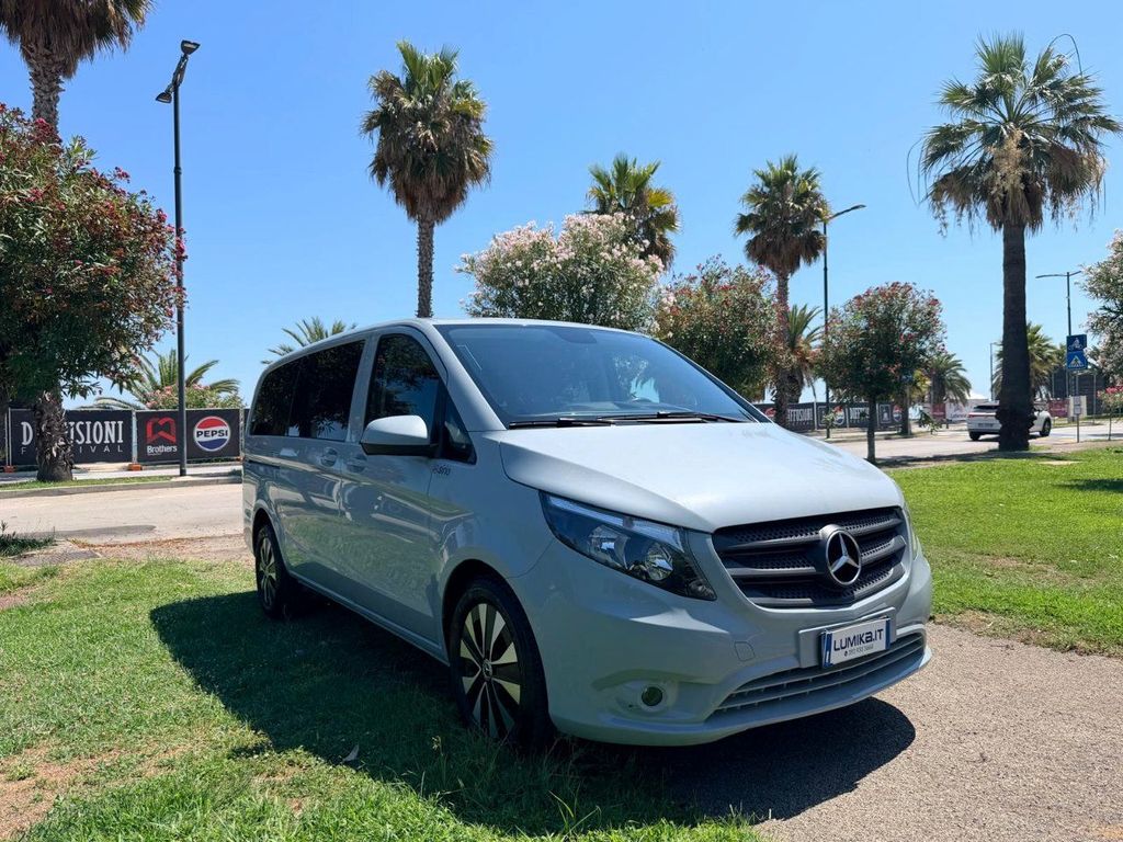 Image of Mercedes-Benz Vito
