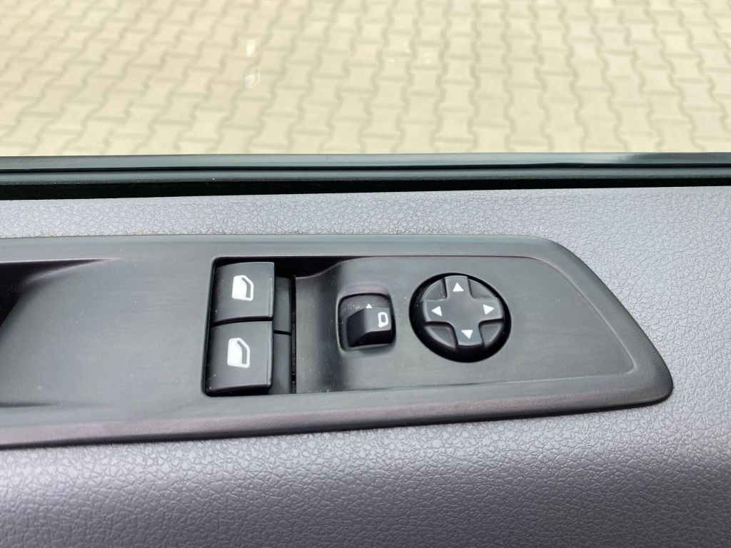 Fahrzeugabbildung Citroën Jumpy M BlueHDi 120 Club *AZV*Sicherheits-Paket*