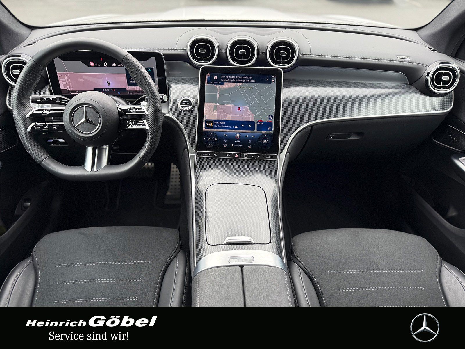 Fahrzeugabbildung Mercedes-Benz GLC 220 d 4M AMG*AHK*PANO*DISTRONIC*360°KAMERA