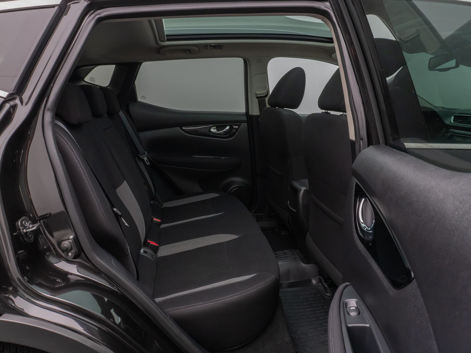 Fahrzeugabbildung Nissan Qashqai Acenta Panorama Kamera DAB Navi Xenon