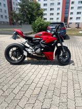 Ducati Streetfighter V2 - DUCATI ST2