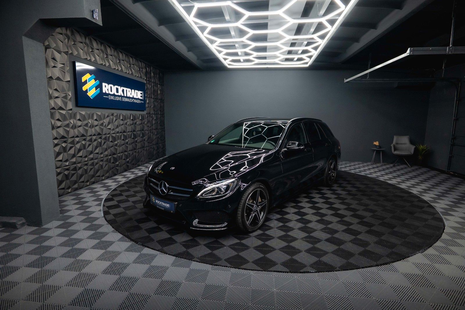 Fahrzeugabbildung Mercedes-Benz C 400 T 4Matic AMG Night-Edition *LED*19%*