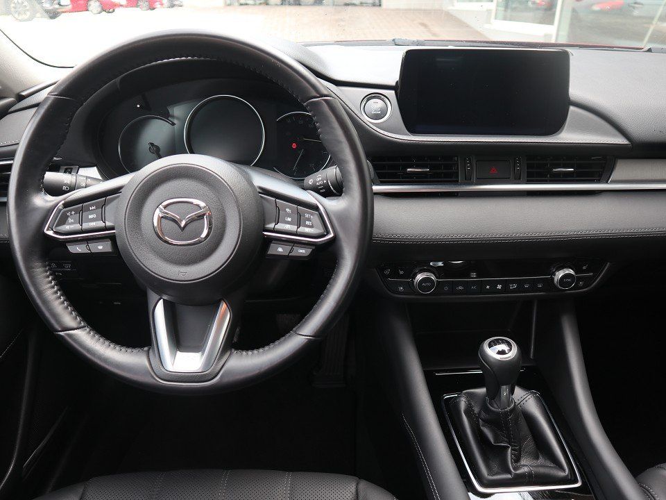 Fahrzeugabbildung Mazda 6 L Exclusive-Line G-165 LEDER-S NAVI el.Sitzv.